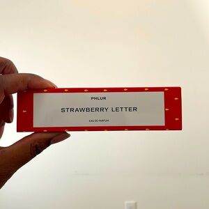 Phlur Strawberry Letter